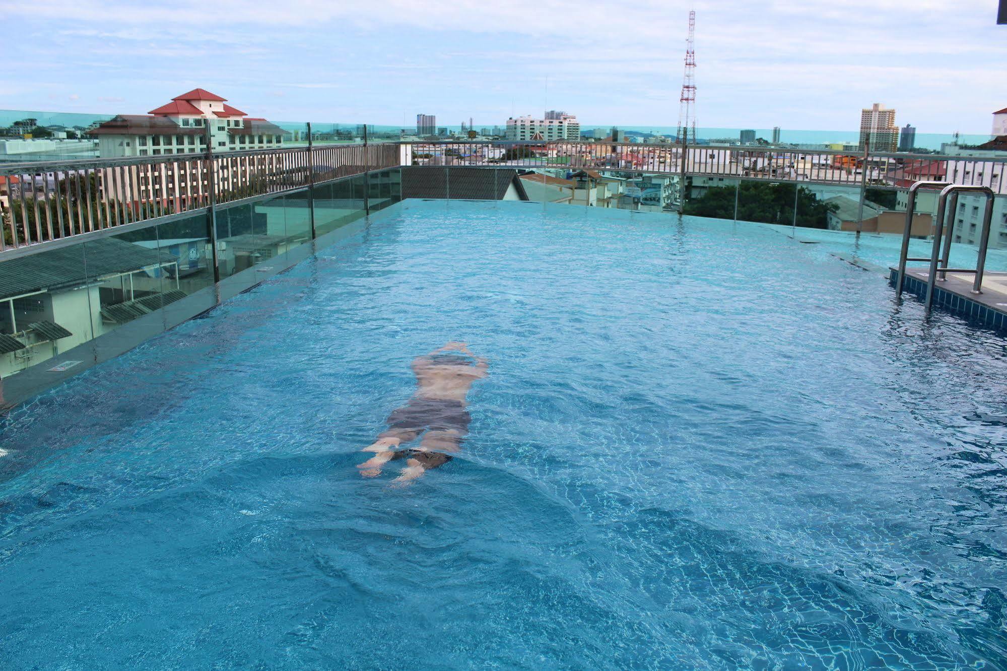 De Mandarin Nova Express Pattaya Hotel Dış mekan fotoğraf