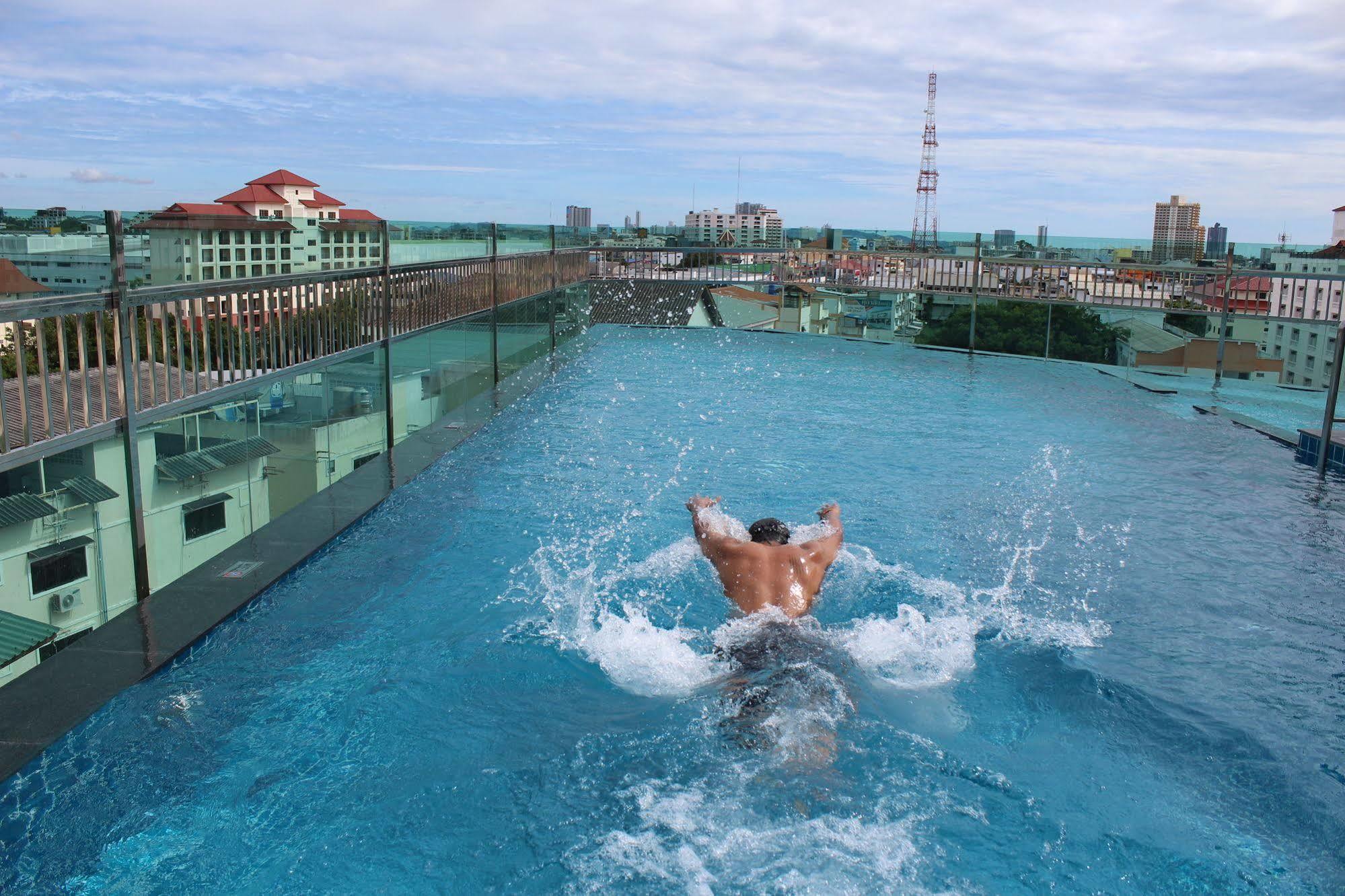 De Mandarin Nova Express Pattaya Hotel Dış mekan fotoğraf